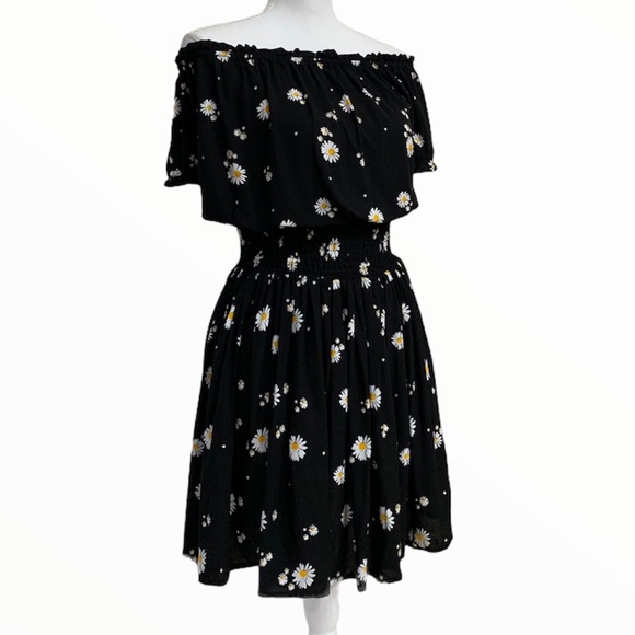 OFF THE SHOULDER SMOCKED WAIST PUFF SLEEVES BLACK FLORAL DRESS - Picture 3 of 7